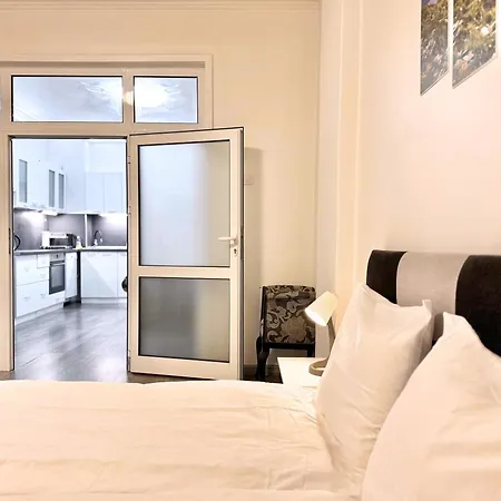 Centre 1bdr Next To Theater Tear And Laughter * סופיה