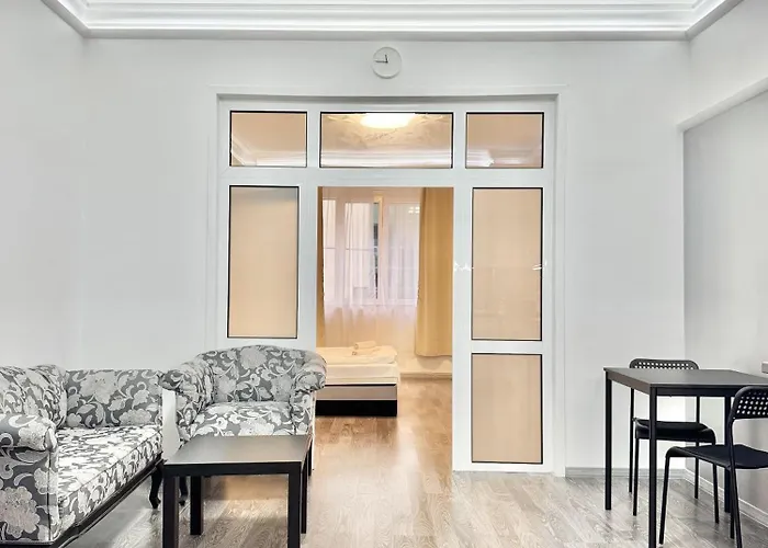 Centre 1bdr Next To Theater Tear And Laughter